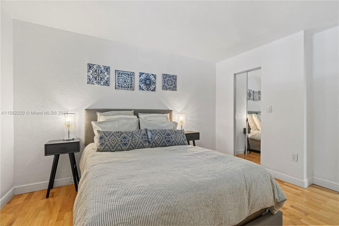 Recently Sold: $368,000 (2 beds, 1 baths, 805 Square Feet)