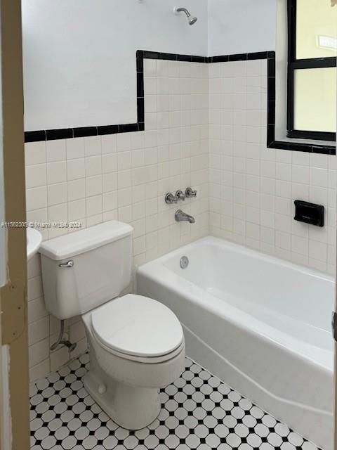 Недавно арендовано: $3,600 (4 спален, 2 ванн, 1301 Квадратных фут)
