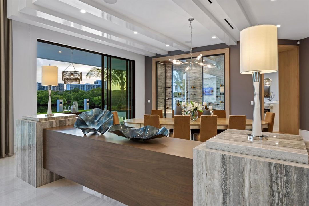 mls_DINING_DETAIL