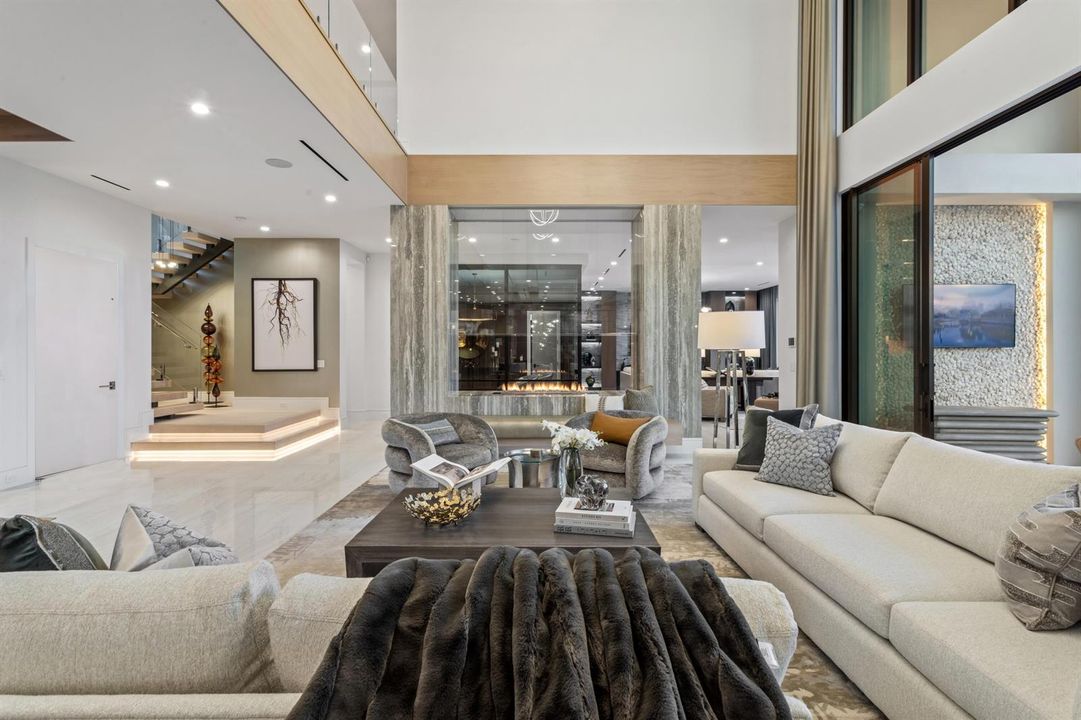 mls_LIVING_TO_FIREPLACE_STRAIGHT