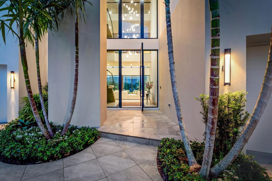 mls_ENTRANCE_DETAIL_SUNSET