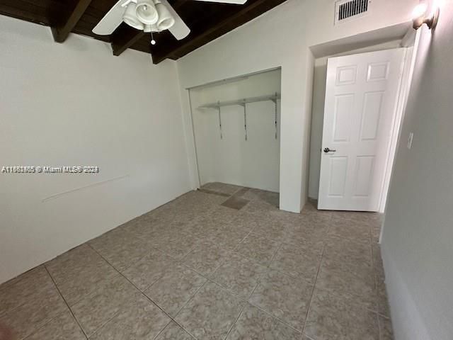 Active With Contract: $2,400 (2 beds, 2 baths, 918 Square Feet)