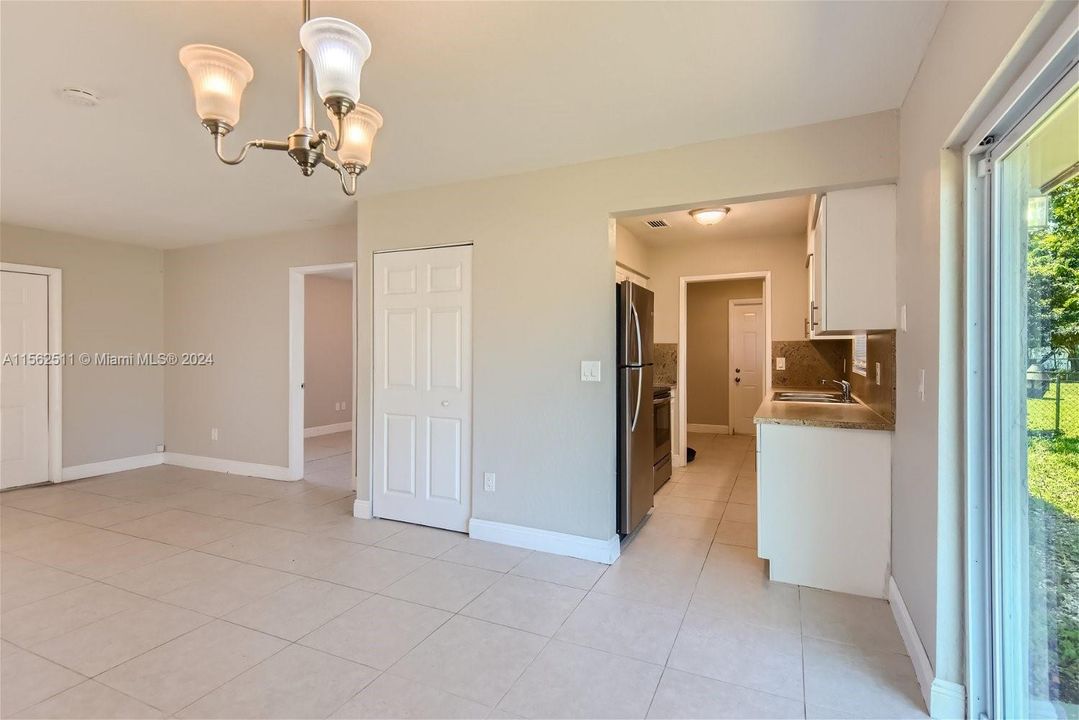 Active With Contract: $460,000 (4 beds, 2 baths, 1505 Square Feet)