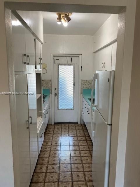 Recently Sold: $222,000 (1 beds, 1 baths, 709 Square Feet)