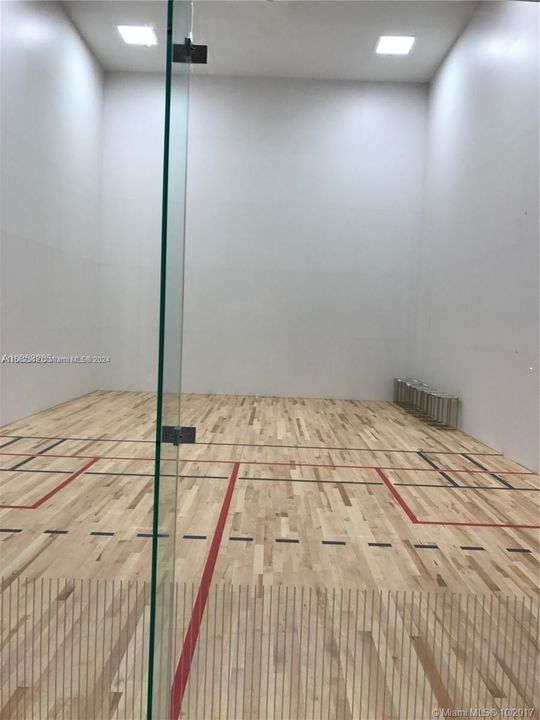 squash court