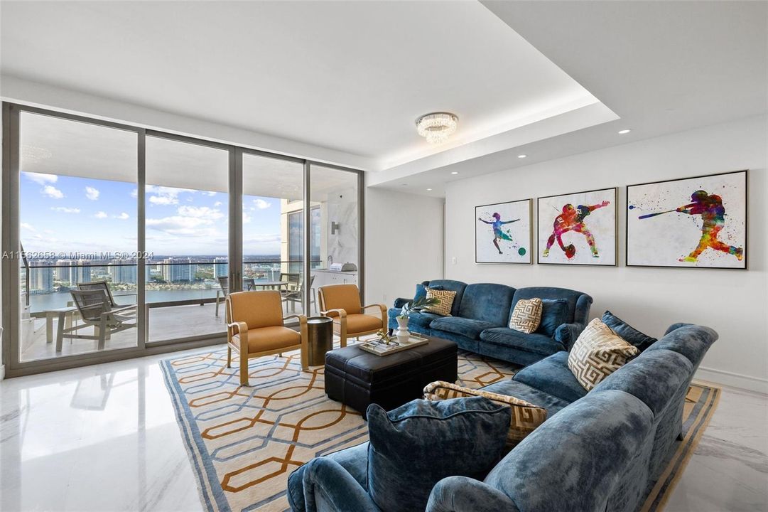 For Sale: $6,900,000 (3 beds, 4 baths, 2616 Square Feet)