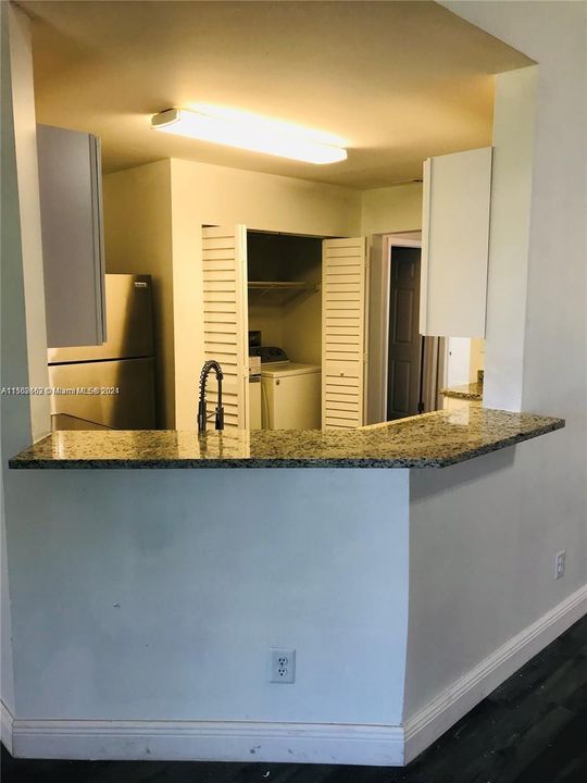 Recently Rented: $2,100 (2 beds, 2 baths, 1096 Square Feet)