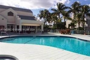 Recently Rented: $2,100 (2 beds, 2 baths, 1096 Square Feet)