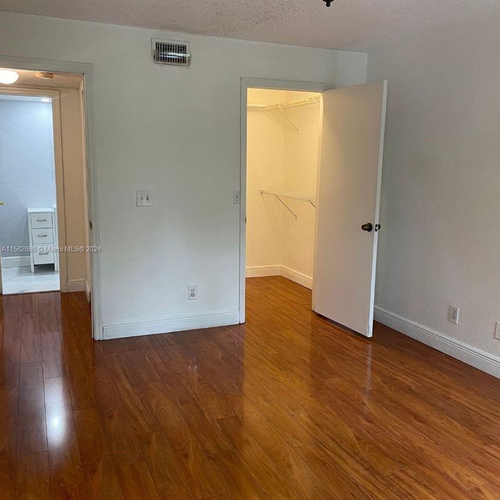 Recently Rented: $1,900 (1 beds, 1 baths, 743 Square Feet)