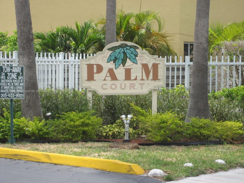 最近租的: $2,000 (1 贝兹, 1 浴室, 810 平方英尺)