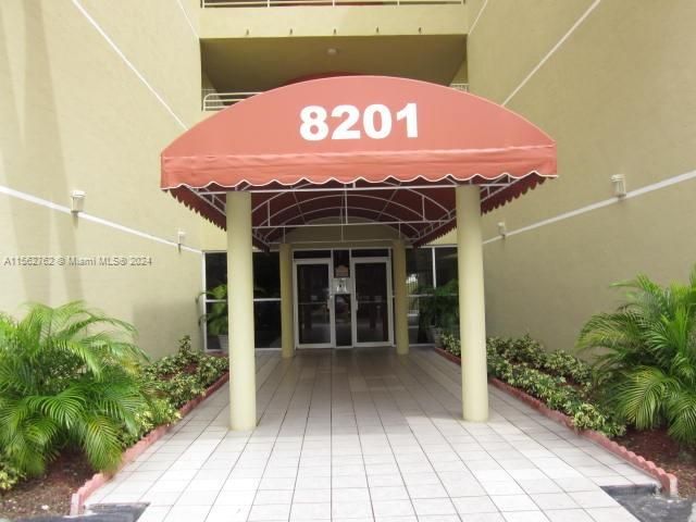 最近租的: $2,000 (1 贝兹, 1 浴室, 810 平方英尺)