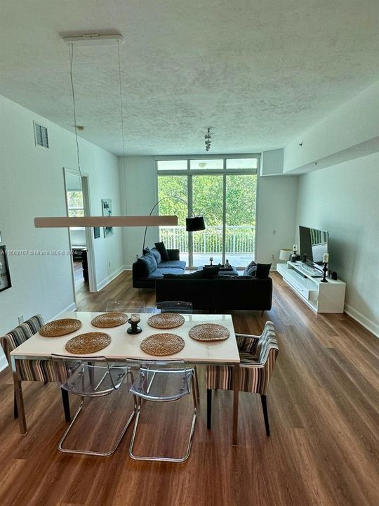 Recently Rented: $3,000 (2 beds, 2 baths, 1603 Square Feet)