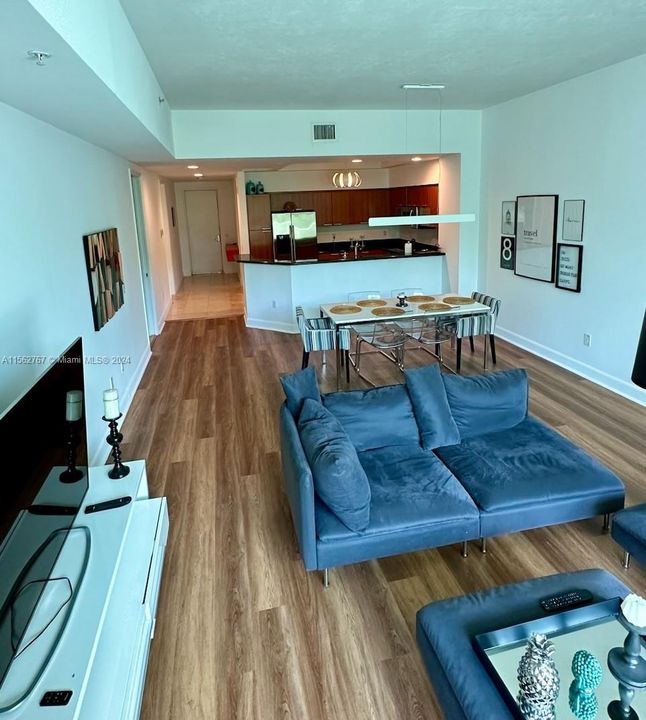 Recently Rented: $3,000 (2 beds, 2 baths, 1603 Square Feet)