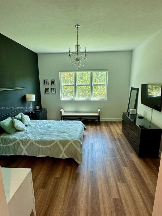 Recently Rented: $3,000 (2 beds, 2 baths, 1603 Square Feet)