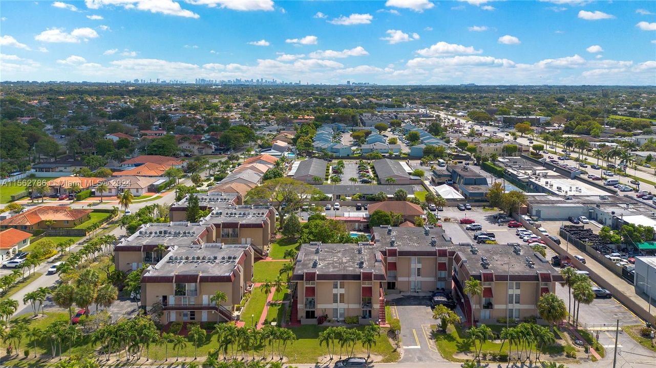 Recently Rented: $1,750 (1 beds, 1 baths, 635 Square Feet)