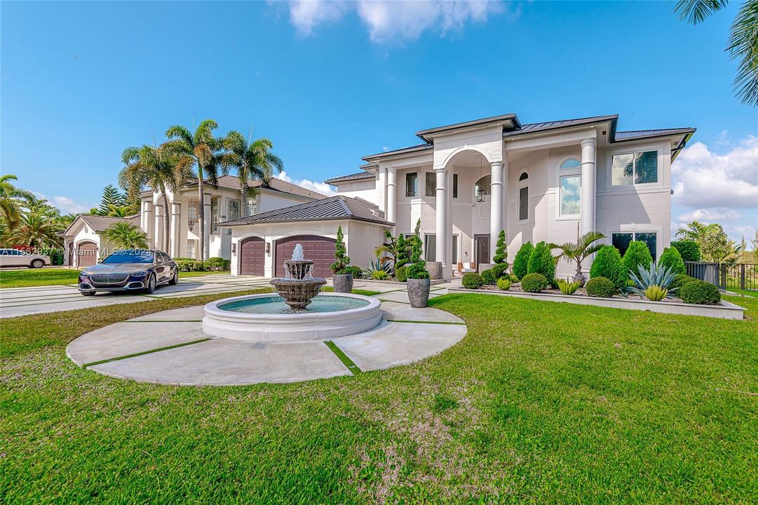 For Sale: $1,997,995 (6 beds, 4 baths, 4264 Square Feet)