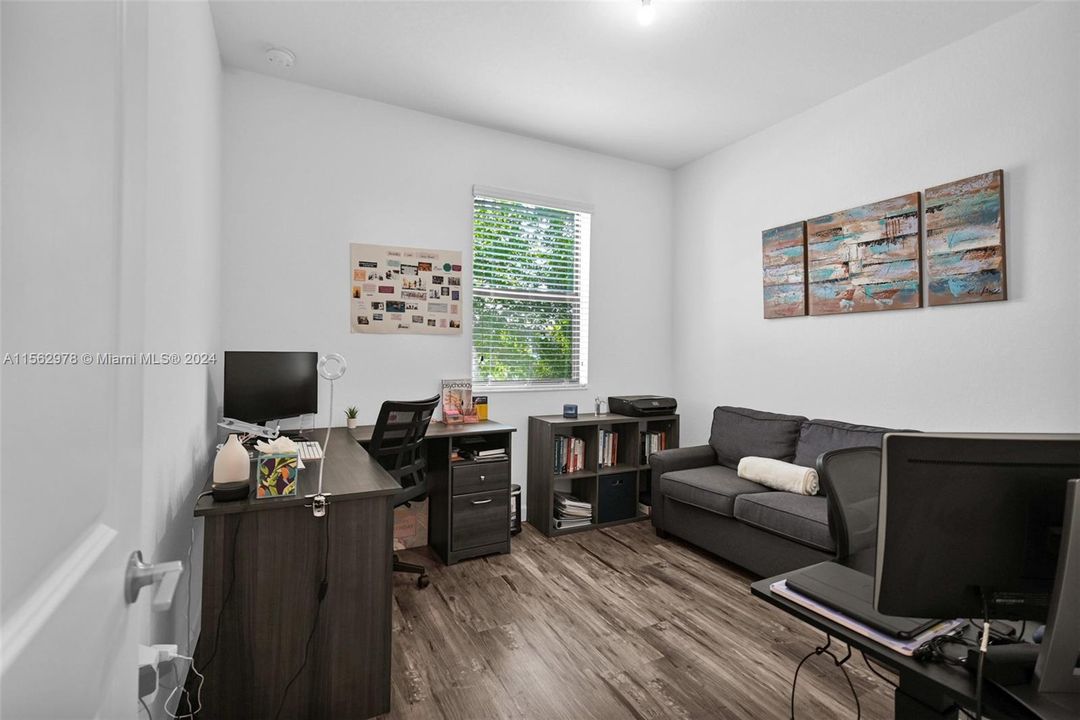 Recently Sold: $535,950 (3 beds, 2 baths, 1478 Square Feet)