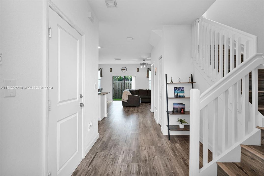 Recently Sold: $535,950 (3 beds, 2 baths, 1478 Square Feet)