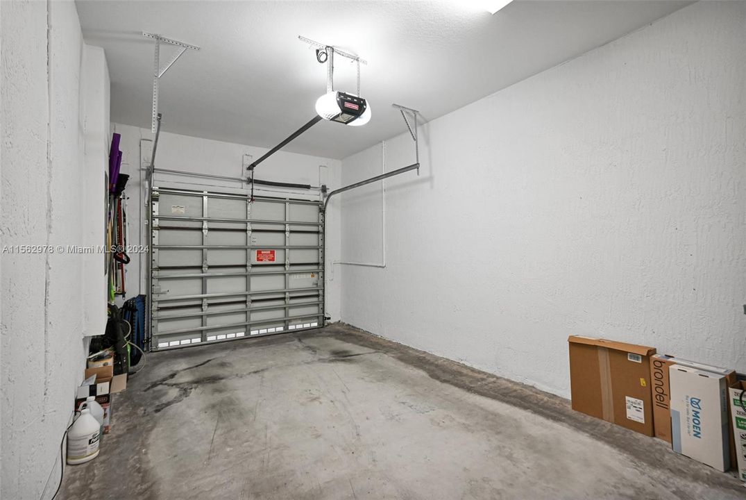 Recently Sold: $535,950 (3 beds, 2 baths, 1478 Square Feet)