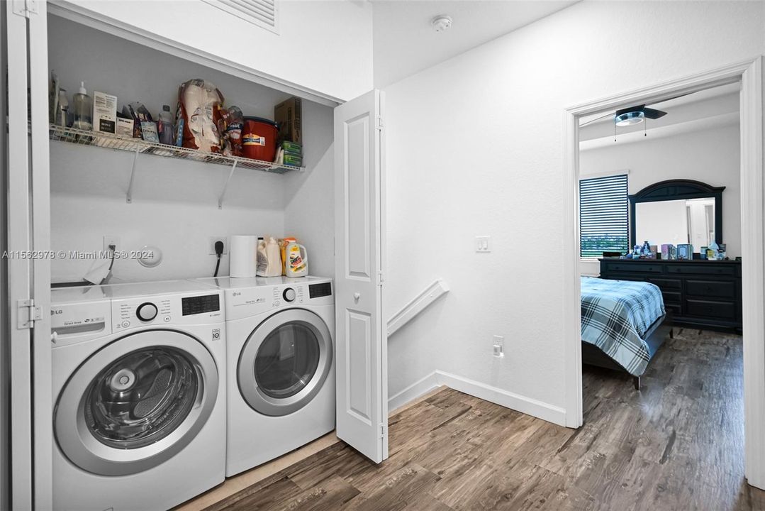 Recently Sold: $535,950 (3 beds, 2 baths, 1478 Square Feet)