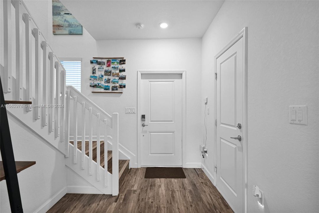 Recently Sold: $535,950 (3 beds, 2 baths, 1478 Square Feet)