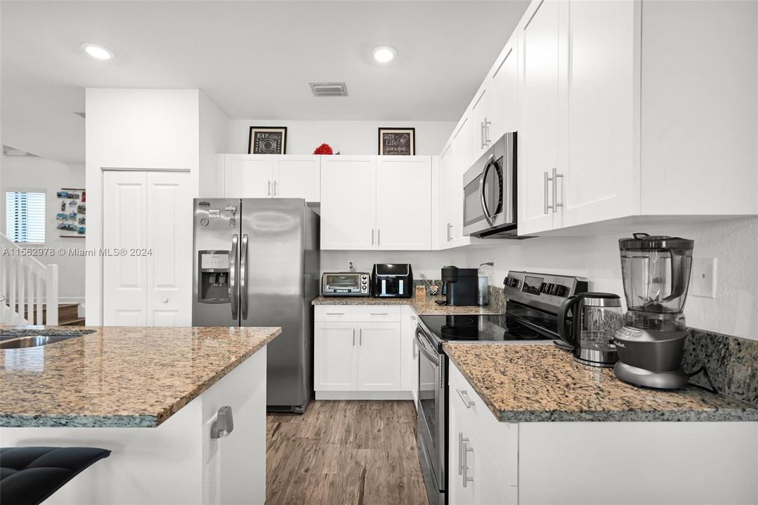 Recently Sold: $535,950 (3 beds, 2 baths, 1478 Square Feet)