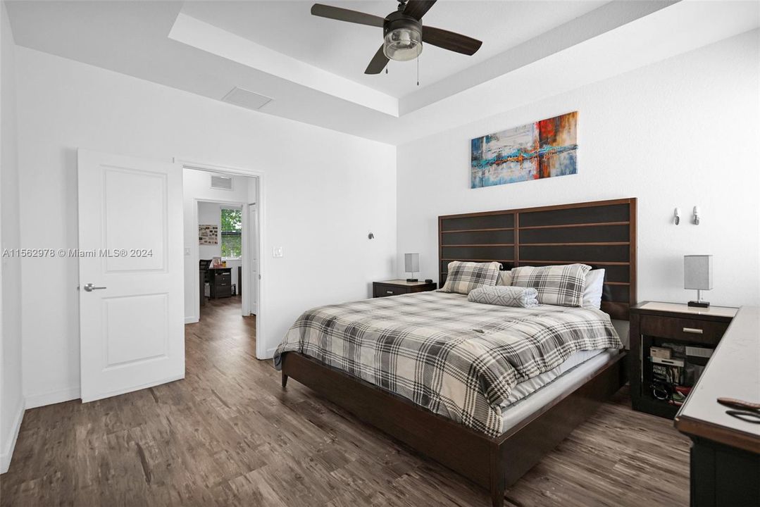 Recently Sold: $535,950 (3 beds, 2 baths, 1478 Square Feet)