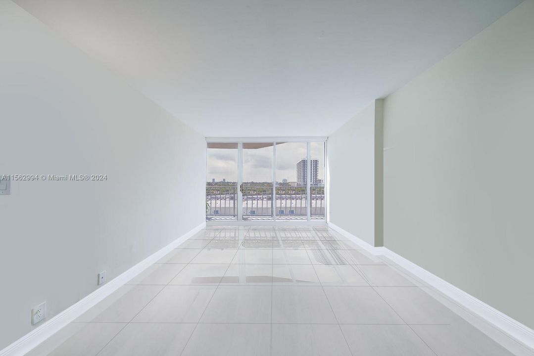 Recently Rented: $2,350 (1 beds, 1 baths, 800 Square Feet)