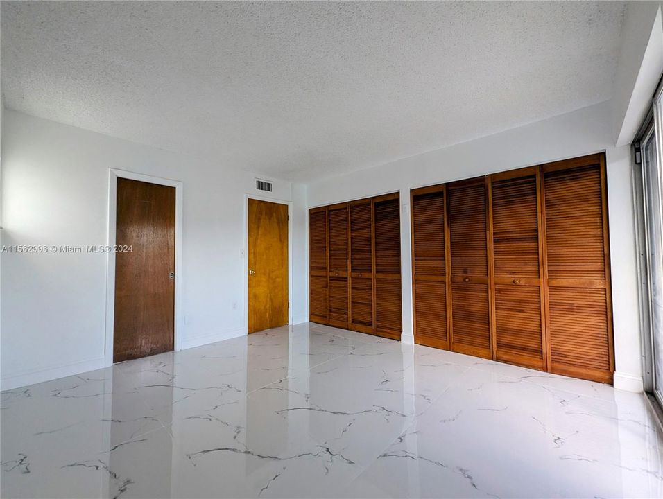 Vendido Recientemente: $460,000 (2 camas, 1 baños, 1169 Pies cuadrados)