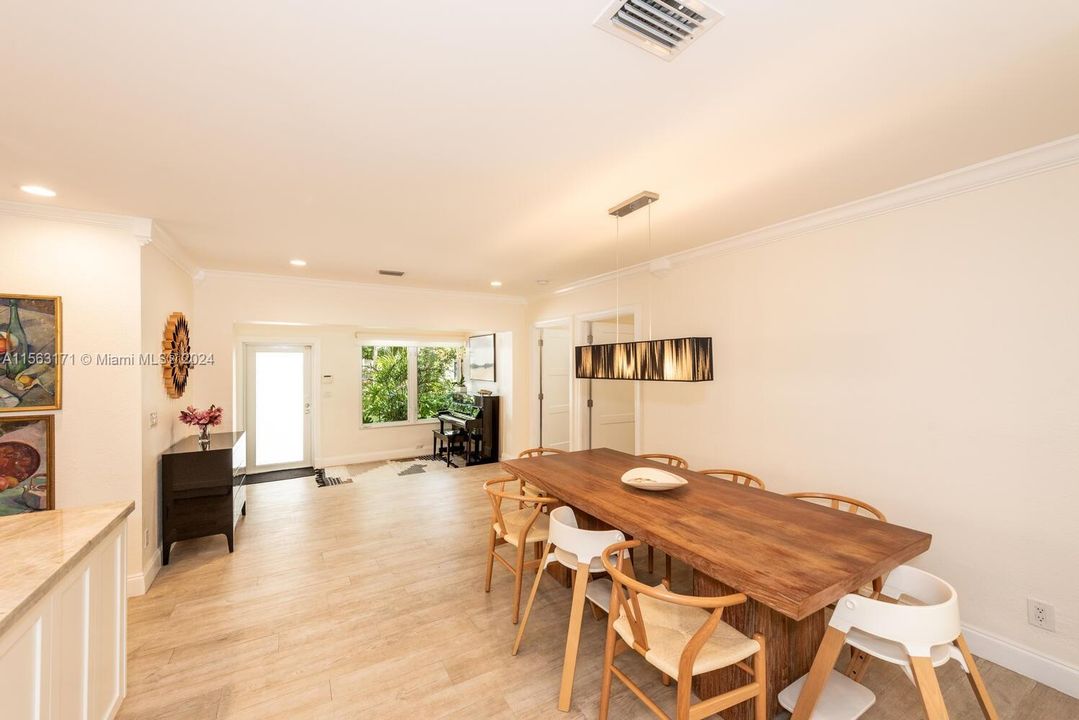 Active With Contract: $1,849,000 (3 beds, 2 baths, 1805 Square Feet)
