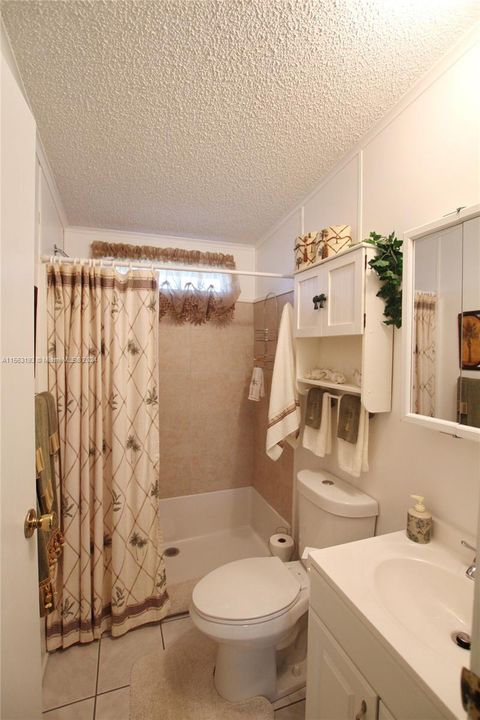 For Sale: $149,000 (2 beds, 2 baths, 1078 Square Feet)