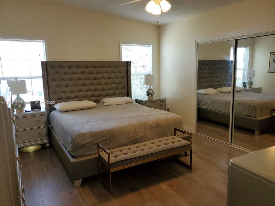 En Renta: $3,800 (3 camas, 2 baños, 1572 Pies cuadrados)