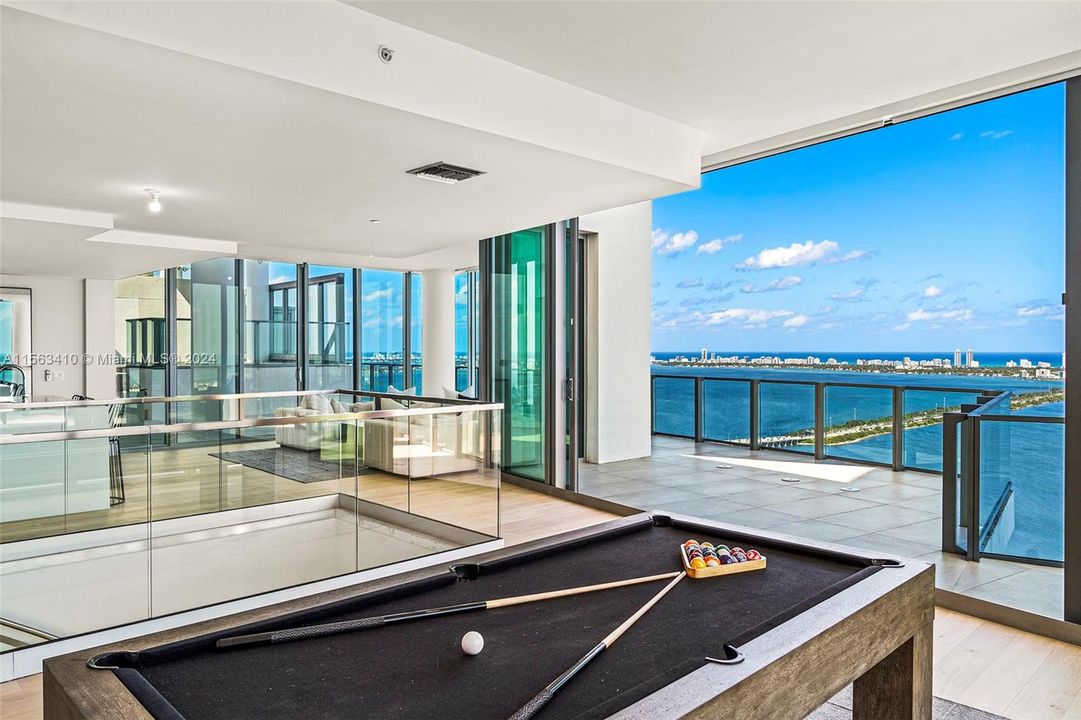 For Sale: $9,950,000 (6 beds, 8 baths, 8434 Square Feet)