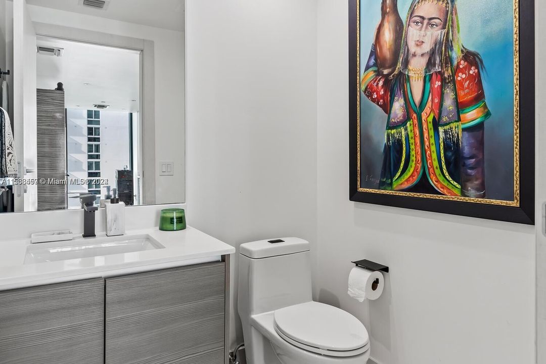 Recently Rented: $7,500 (3 beds, 2 baths, 1395 Square Feet)