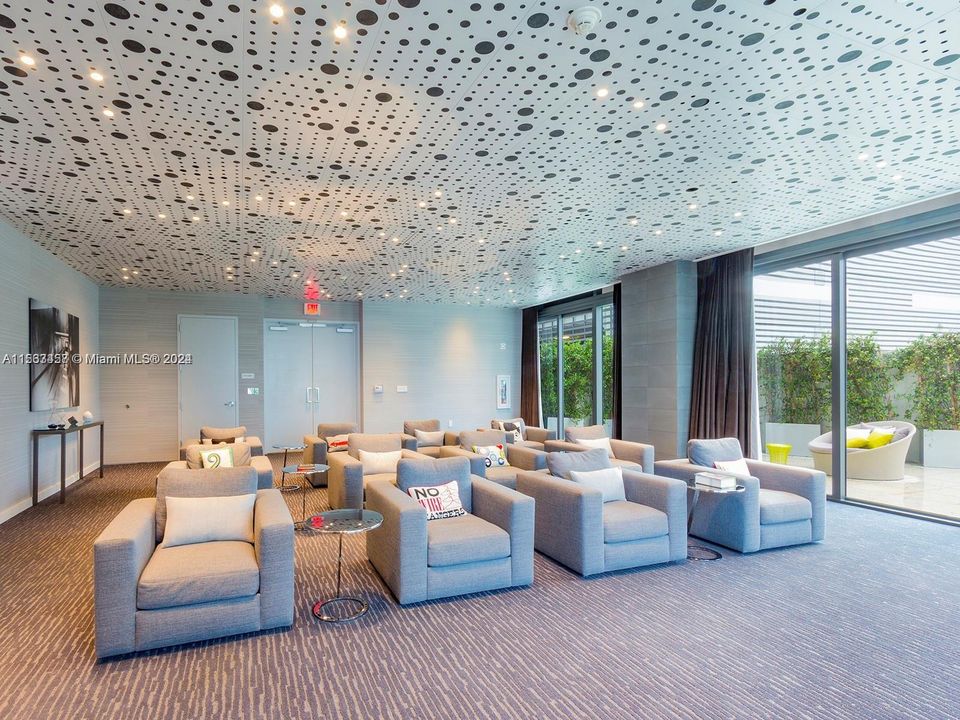 Recently Rented: $7,500 (3 beds, 2 baths, 1395 Square Feet)