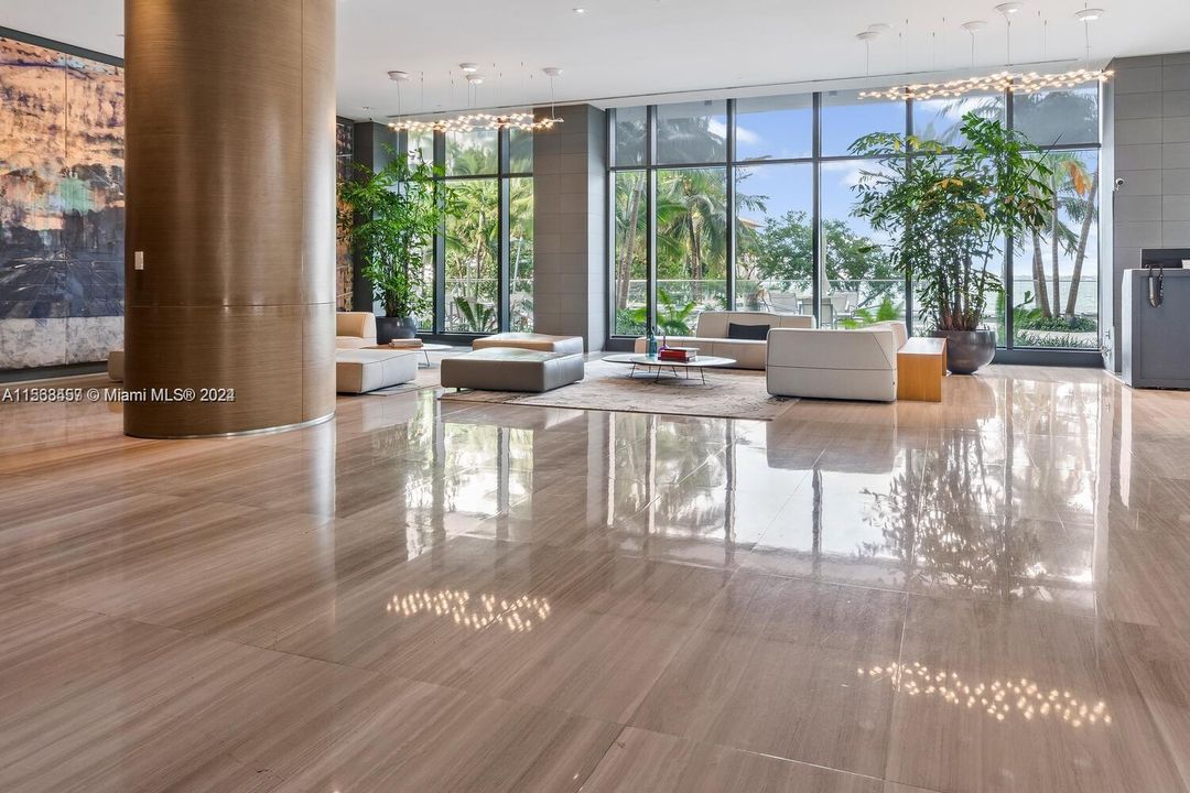 Recently Rented: $7,500 (3 beds, 2 baths, 1395 Square Feet)