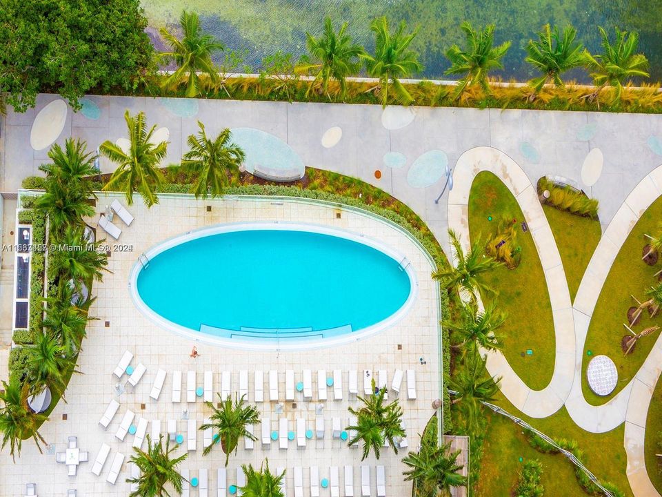 Recently Rented: $7,500 (3 beds, 2 baths, 1395 Square Feet)