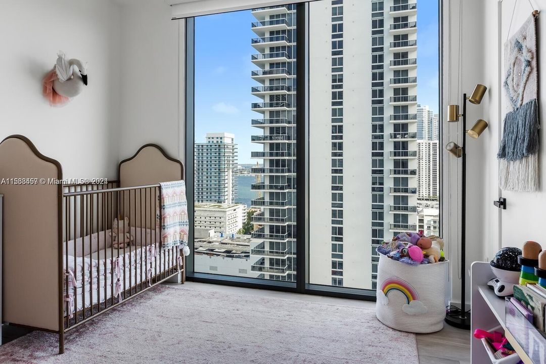 Recently Rented: $7,500 (3 beds, 2 baths, 1395 Square Feet)