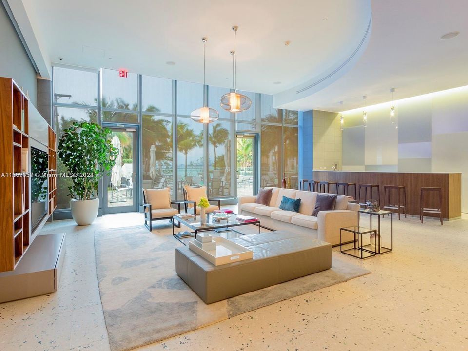 Recently Rented: $7,500 (3 beds, 2 baths, 1395 Square Feet)