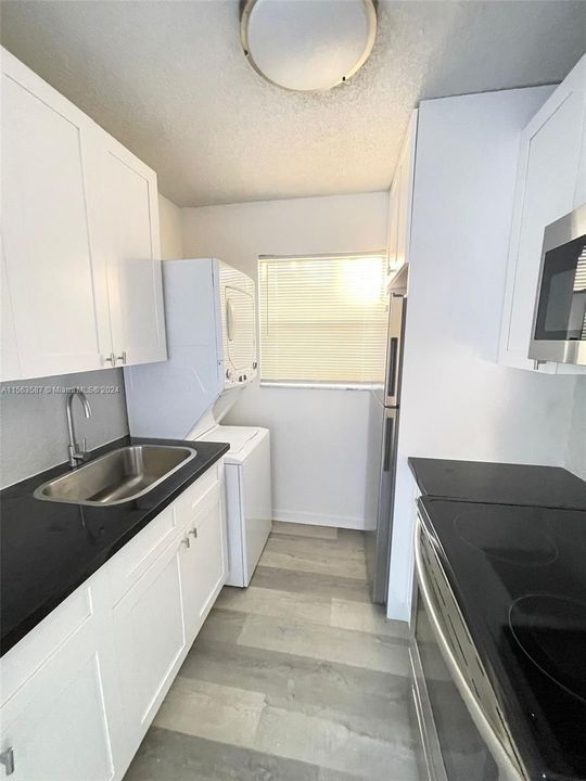 Recently Rented: $1,700 (1 beds, 1 baths, 0 Square Feet)