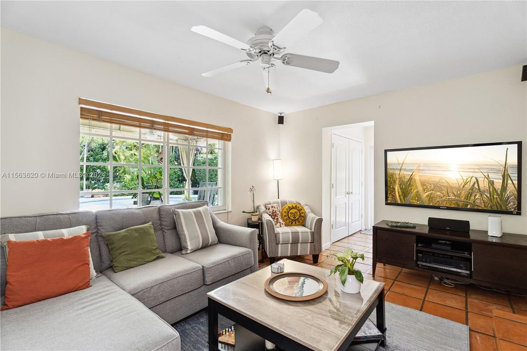 Active With Contract: $1,495,000 (4 beds, 3 baths, 2176 Square Feet)