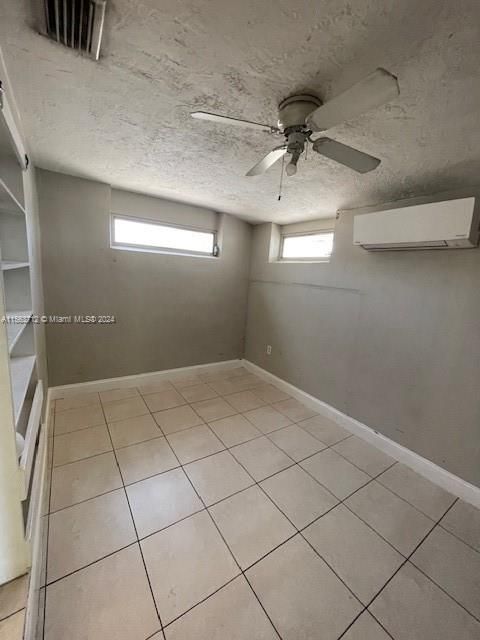 Recently Sold: $369,900 (2 beds, 1 baths, 879 Square Feet)