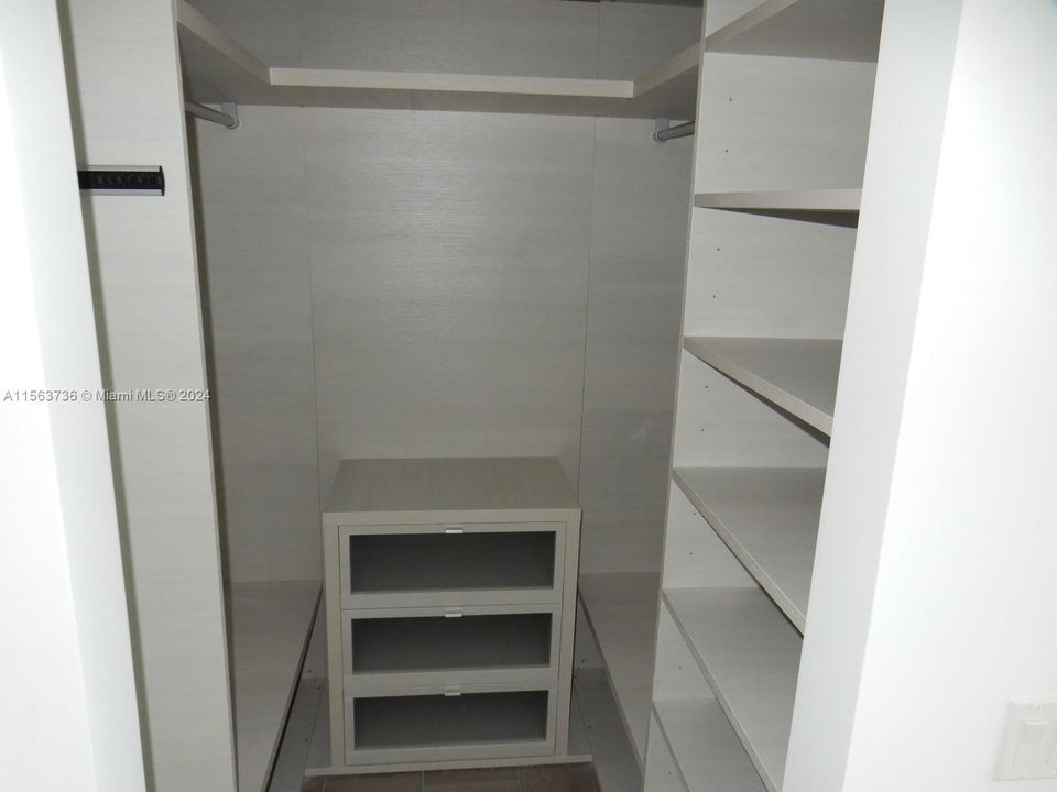 Recientemente alquilado: $6,000 (2 camas, 2 baños, 1281 Pies cuadrados)