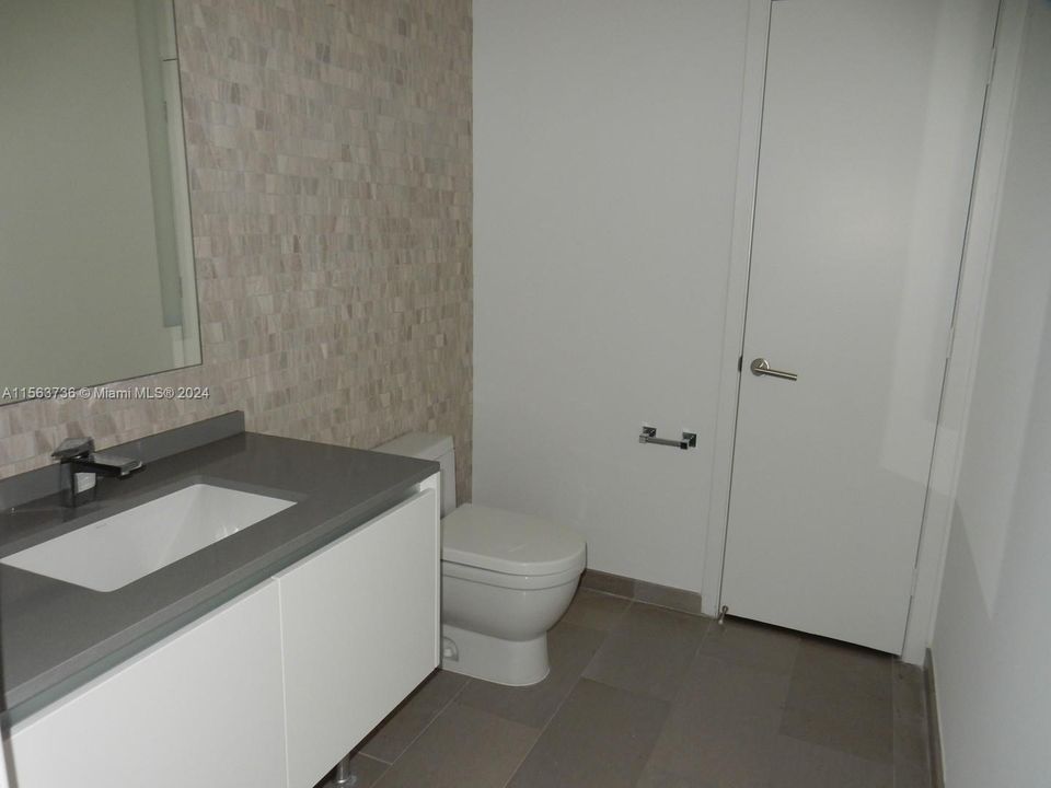 Recientemente alquilado: $6,000 (2 camas, 2 baños, 1281 Pies cuadrados)