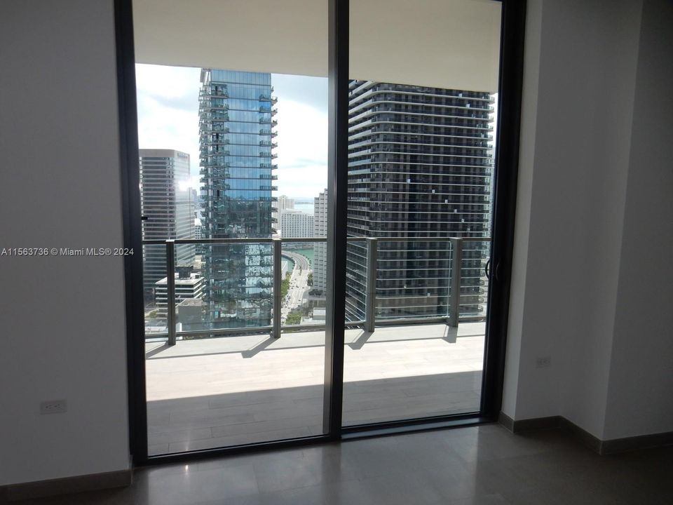 Recientemente alquilado: $6,000 (2 camas, 2 baños, 1281 Pies cuadrados)