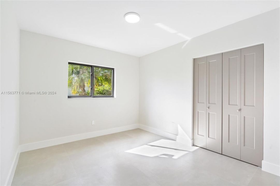 Recientemente alquilado: $8,000 (4 camas, 3 baños, 1904 Pies cuadrados)