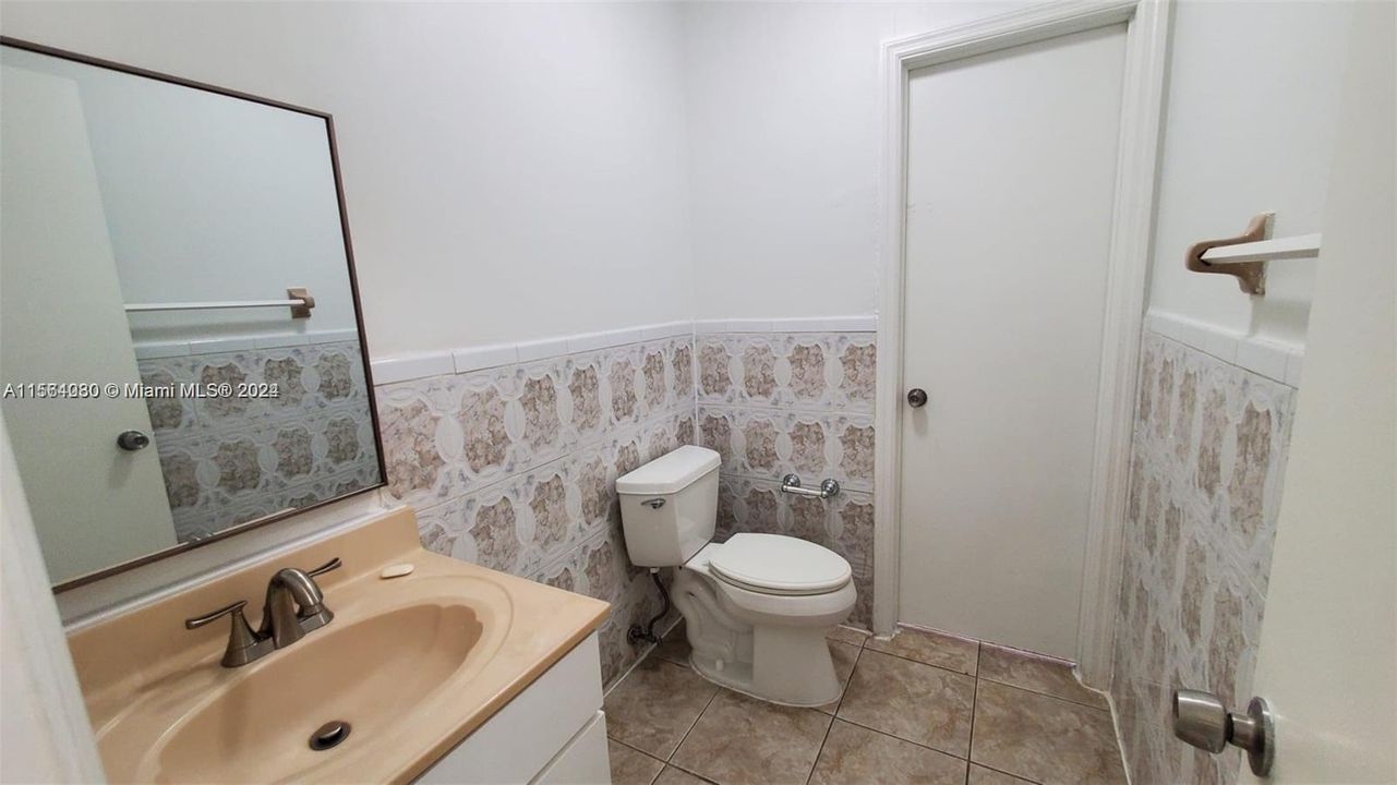 Недавно арендовано: $2,100 (2 спален, 1 ванн, 1878 Квадратных фут)