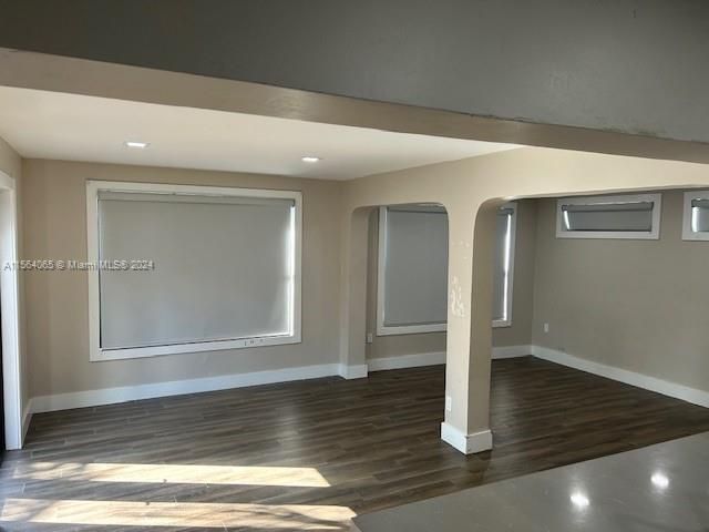 Recently Sold: $454,000 (2 beds, 2 baths, 1412 Square Feet)