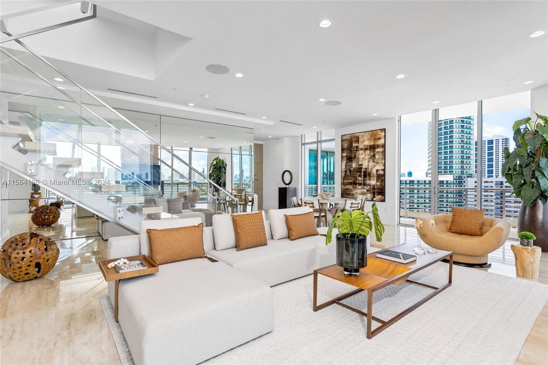For Sale: $7,595,000 (3 beds, 3 baths, 2970 Square Feet)