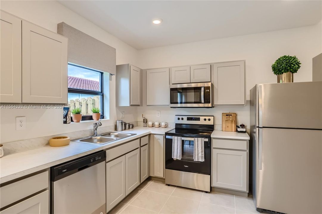 Active With Contract: $409,000 (3 beds, 3 baths, 0 Square Feet)